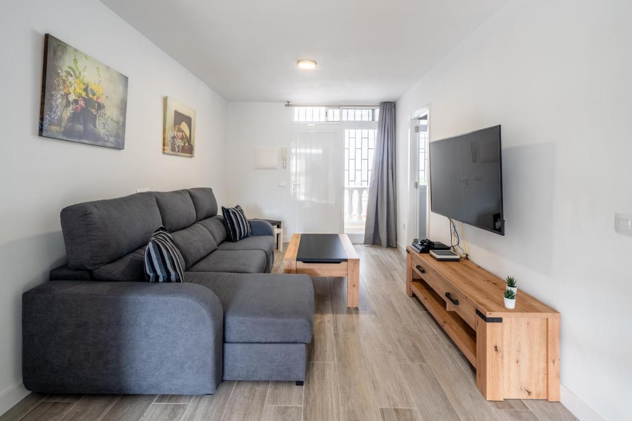 ארונה Las Rosas Sunset Apartment מראה חיצוני תמונה