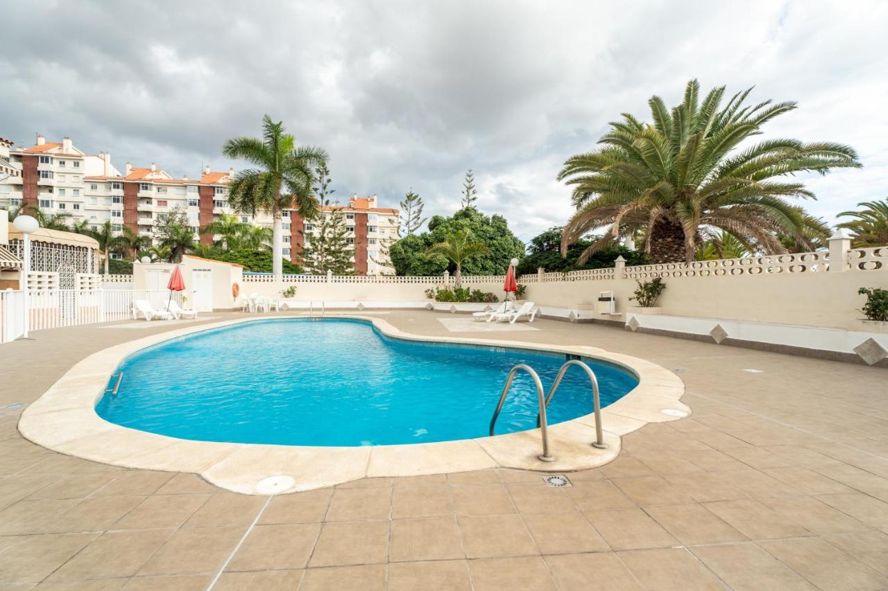 ארונה Las Rosas Sunset Apartment מראה חיצוני תמונה
