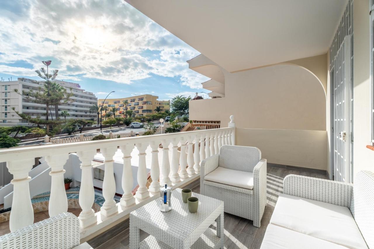 ארונה Las Rosas Sunset Apartment מראה חיצוני תמונה